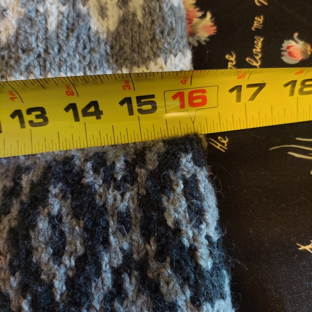 NWOT American Eagle Winter Sweater Size medium ☃️ - Picture 10 of 11